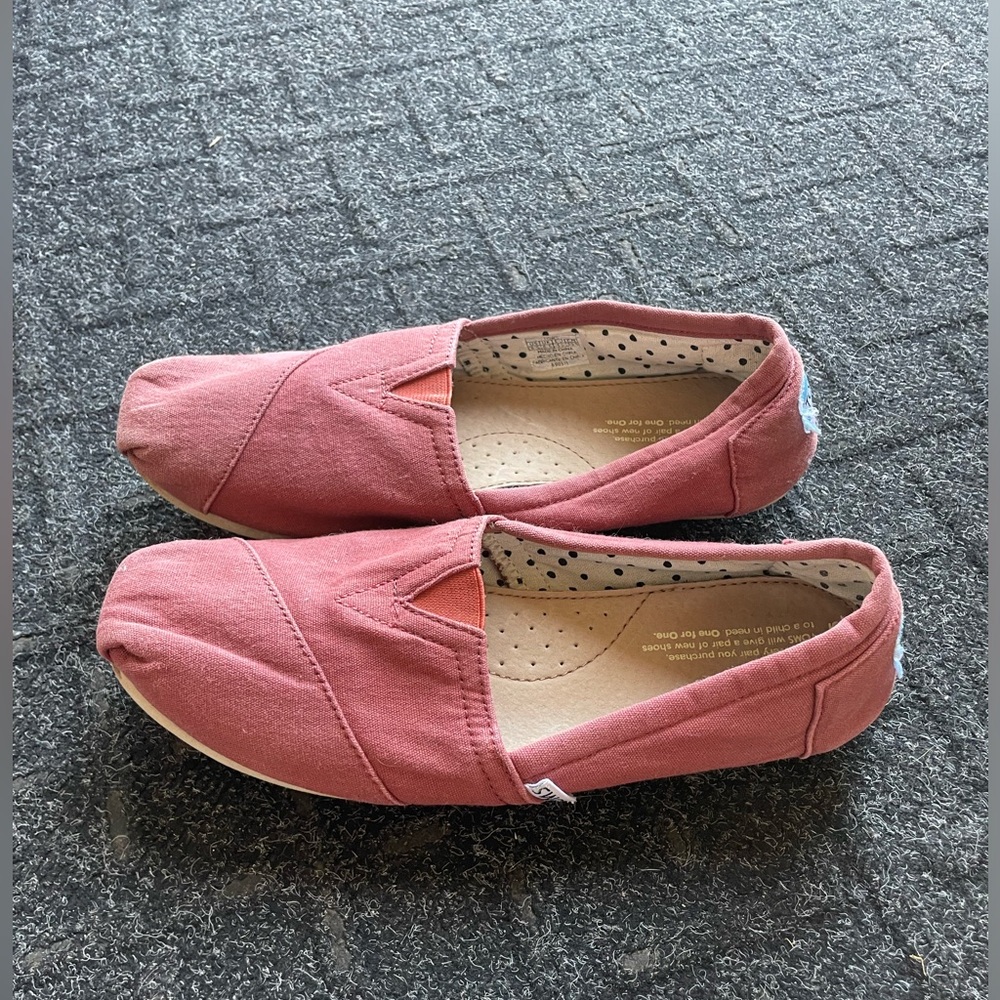 Toms Women's Shoes Toms Classic Canvas Slip On